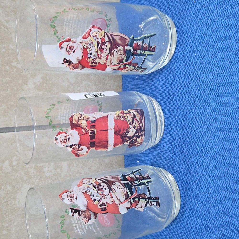 Coca Cola Santa Christmas Glass, Haddon Sundblom Art, Series II Collectible